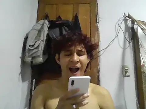 Snapshot of pedrodavid_ chatting on January 2025 01:21:01 PM pedrodavid  online show from January 2025 01:21:01 PM