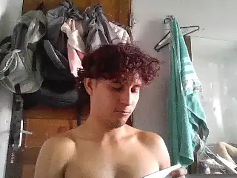 Snapshot of pedrodavid_ chatting on January 2025 07:32:02 PM pedrodavid  online show from January 2025 07:32:02 PM