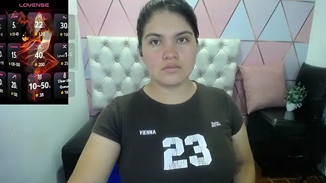 Marinasexxx online show from October 2025 06:59:01 PM