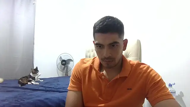 Himoreno25 online show from December 2025 01:47:02 AM