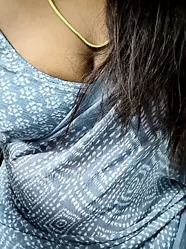 Snapshot of tamil_subha69 chatting on November 2025 10:10:02 PM tamil subha69 online show from November 2025 10:10:02 PM