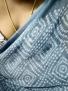 Snapshot of tamil_subha69 chatting on February 2026 02:00:02 PM tamil subha69 online show from February 2026 02:00:02 PM