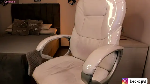 Beck jones online show from March 2025 02:44:01 PM