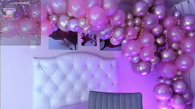 ellarosee  online show from March 2025 10:43:02 PM