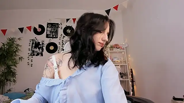 Viv Player online show from December 2024 07:29:02 AM