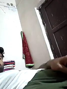 Snapshot of PRIYANHU@xh chatting on June 2026 07:34:02 PM PRIYANHUxh online show from June 2026 07:34:02 PM