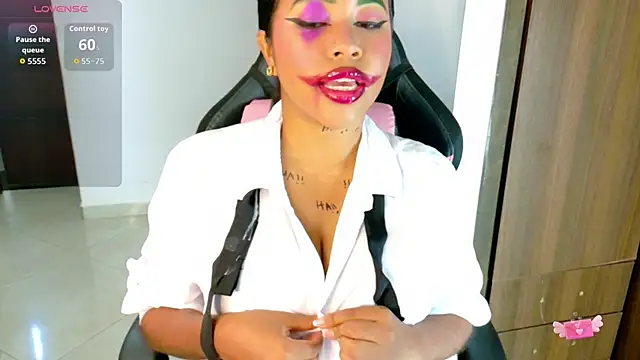 Abby tits online show from October 2025 03:58:01 PM