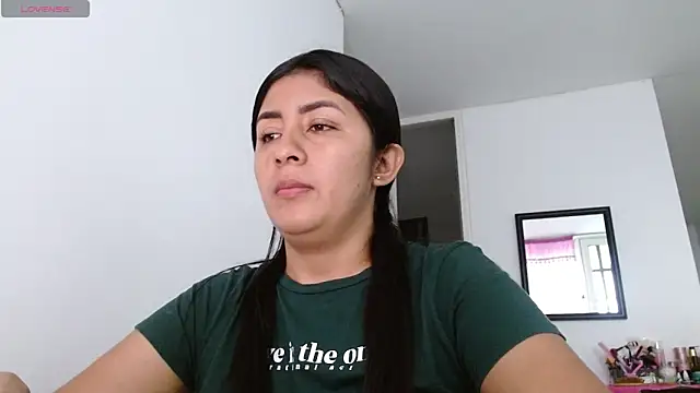 danna peterson1 online show from December 2025 08:28:02 PM