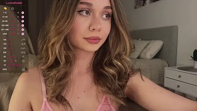 diaanona online show from September 2025 10:57:02 PM