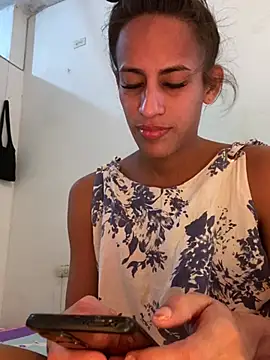 Snapshot of AlexaWarner chatting on July 2026 07:32:02 PM AlexaWarner online show from July 2026 07:32:02 PM