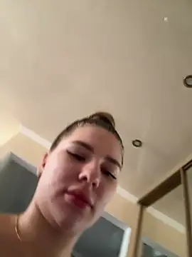 MilaVoxx online show from January 2025 11:43:01 AM