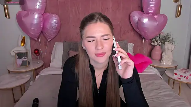 Snapshot of MilaVoxx chatting on February 2026 05:48:02 AM MilaVoxx online show from February 2026 05:48:02 AM