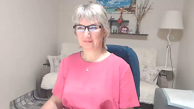 FleurMays online show from October 2025 12:06:01 PM