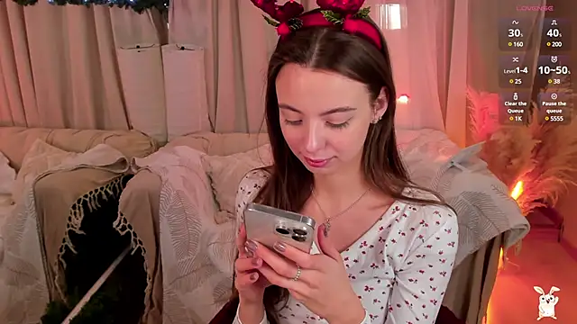 Snapshot of Goldy_Grace_ chatting on December 2024 06:46:02 AM Goldy Grace online show from December 2024 06:46:02 AM