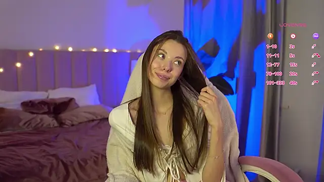 Snapshot of Goldy_Grace_ chatting on September 2025 11:44:01 AM Goldy Grace online show from September 2025 11:44:01 AM