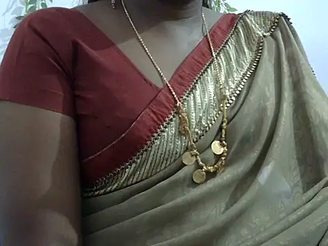 Snapshot of Hot_akshara chatting on October 2025 03:43:01 PM Hot akshara online show from October 2025 03:43:01 PM