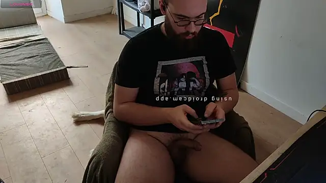 azagoul222 online show from March 2026 04:57:01 PM