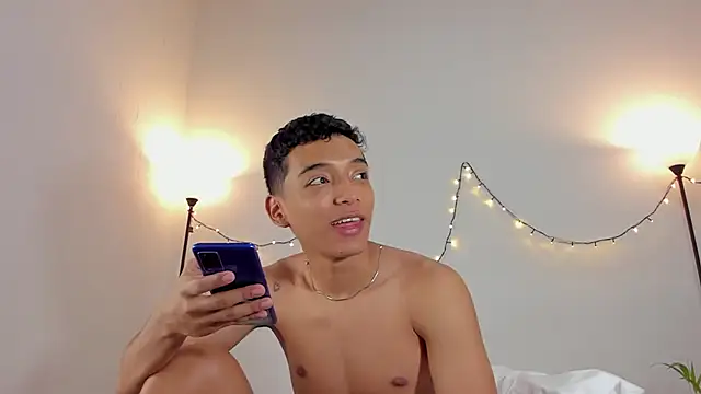 mike tylor01 online show from February 2025 06:39:01 PM