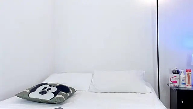 mike tylor01 online show from February 2026 04:11:02 PM