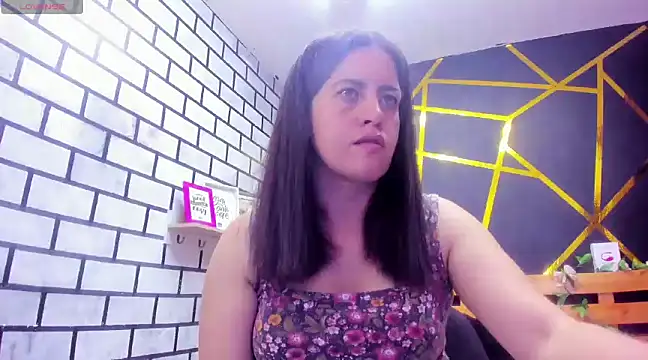 kathina giraldo online show from December 2024 12:52:02 PM