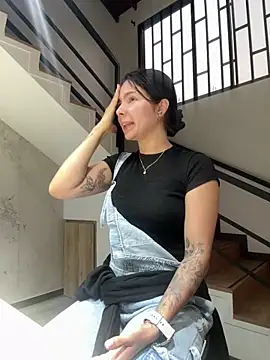 Snapshot of SofiaG_ chatting on January 2025 11:24:01 AM SofiaG  online show from January 2025 11:24:01 AM