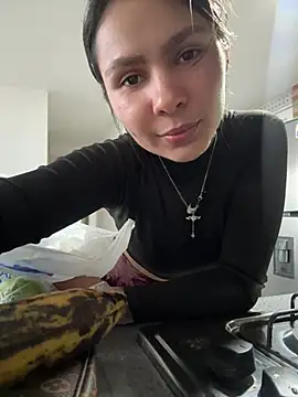 Snapshot of SofiaG_ chatting on February 2025 10:37:01 PM SofiaG  online show from February 2025 10:37:01 PM