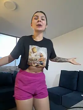 Snapshot of SofiaG_ chatting on February 2025 10:47:02 PM SofiaG  online show from February 2025 10:47:02 PM