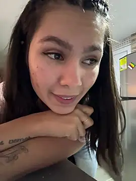 Snapshot of SofiaG_ chatting on February 2025 01:53:02 AM SofiaG  online show from February 2025 01:53:02 AM