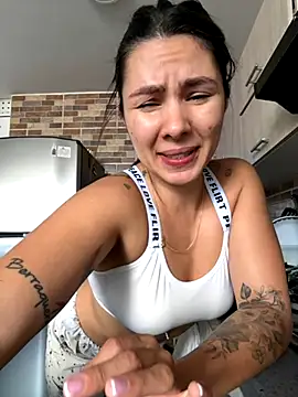 SofiaG  online show from November 2025 03:14:02 PM