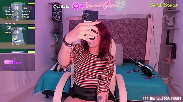 Snapshot of Sarah-Stoner chatting on October 2025 08:39:02 PM Sarah-Stoner online show from October 2025 08:39:02 PM