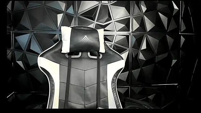 HelueHorny13 online show from March 2025 03:20:01 AM