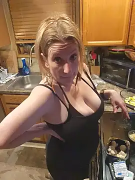 Snapshot of lilyhornyhousewife chatting on July 2026 08:32:01 AM lilyhornyhousewife online show from July 2026 08:32:01 AM