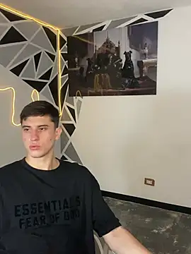 Snapshot of oliver_Lz chatting on February 2025 07:38:02 PM oliver Lz online show from February 2025 07:38:02 PM