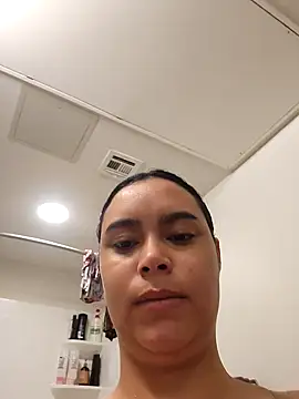 cinnaminnie online show from February 2026 06:26:02 PM