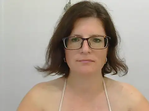 Snapshot of CrimsonMistress chatting on February 2025 03:11:01 AM CrimsonMistress online show from February 2025 03:11:01 AM