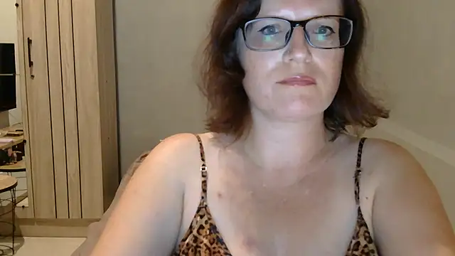 Snapshot of CrimsonMistress chatting on September 2025 10:09:02 PM CrimsonMistress online show from September 2025 10:09:02 PM