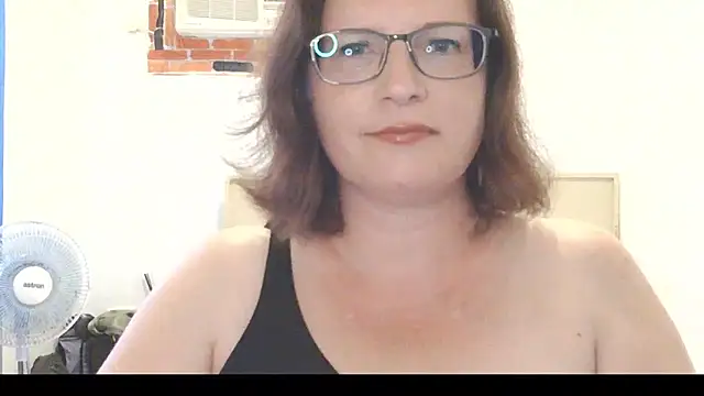 CrimsonMistress online show from March 2026 10:38:01 PM