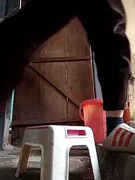 JasminePham online show from February 2025 07:03:01 AM