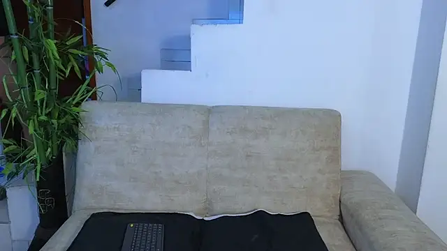 Lorenne Miller online show from April 2026 02:34:01 AM