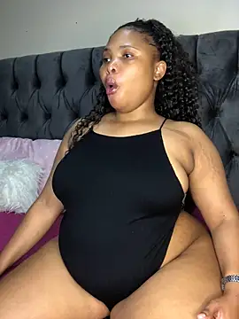 Anaelle24 online show from March 2026 03:41:02 AM