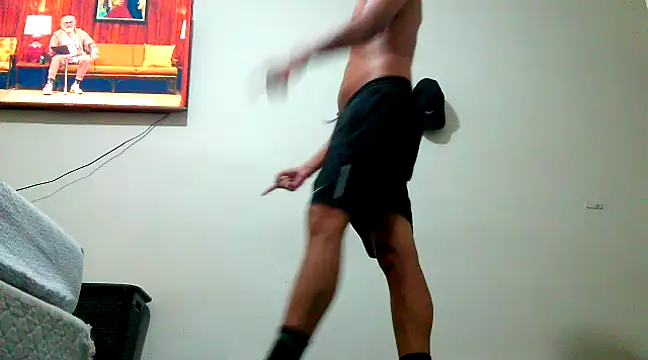 kozzleo online show from February 2025 10:53:02 PM