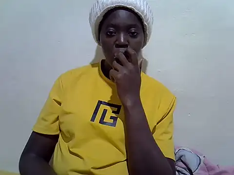 Snapshot of pretty_tallgirl chatting on June 2026 07:46:01 PM pretty tallgirl online show from June 2026 07:46:01 PM