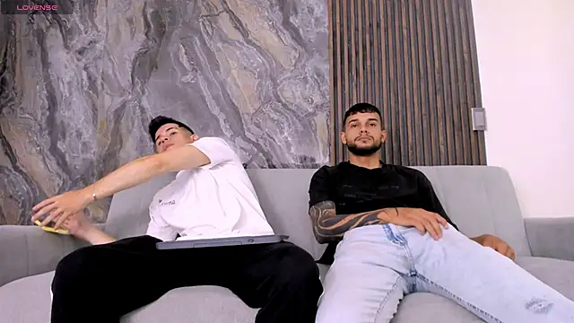 hot day online show from February 2025 01:33:01 AM