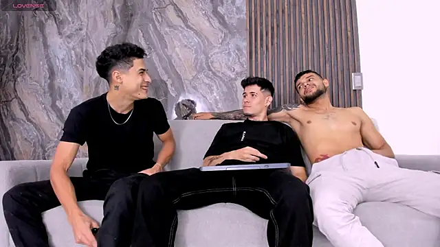 hot day online show from February 2025 02:17:02 AM