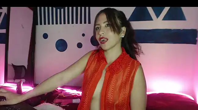 Camilleparist online show from December 2024 08:27:02 PM