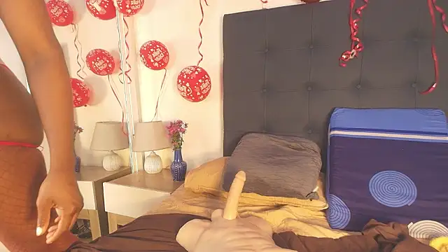 Evelonga 707 online show from February 2026 07:14:02 PM