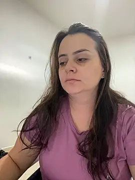 Im Amelia online show from November 2025 09:38:01 PM