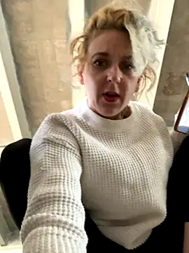 Snapshot of degiggxxx chatting on October 2025 10:17:01 PM degiggxxx online show from October 2025 10:17:01 PM