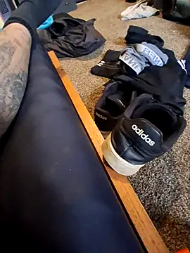 Snapshot of degiggxxx chatting on November 2025 08:29:01 PM degiggxxx online show from November 2025 08:29:01 PM