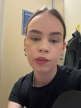 Street young online show from April 2026 02:07:01 PM